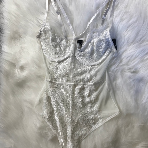 Be Mine Lace BodySuit - Picture 5 of 5
